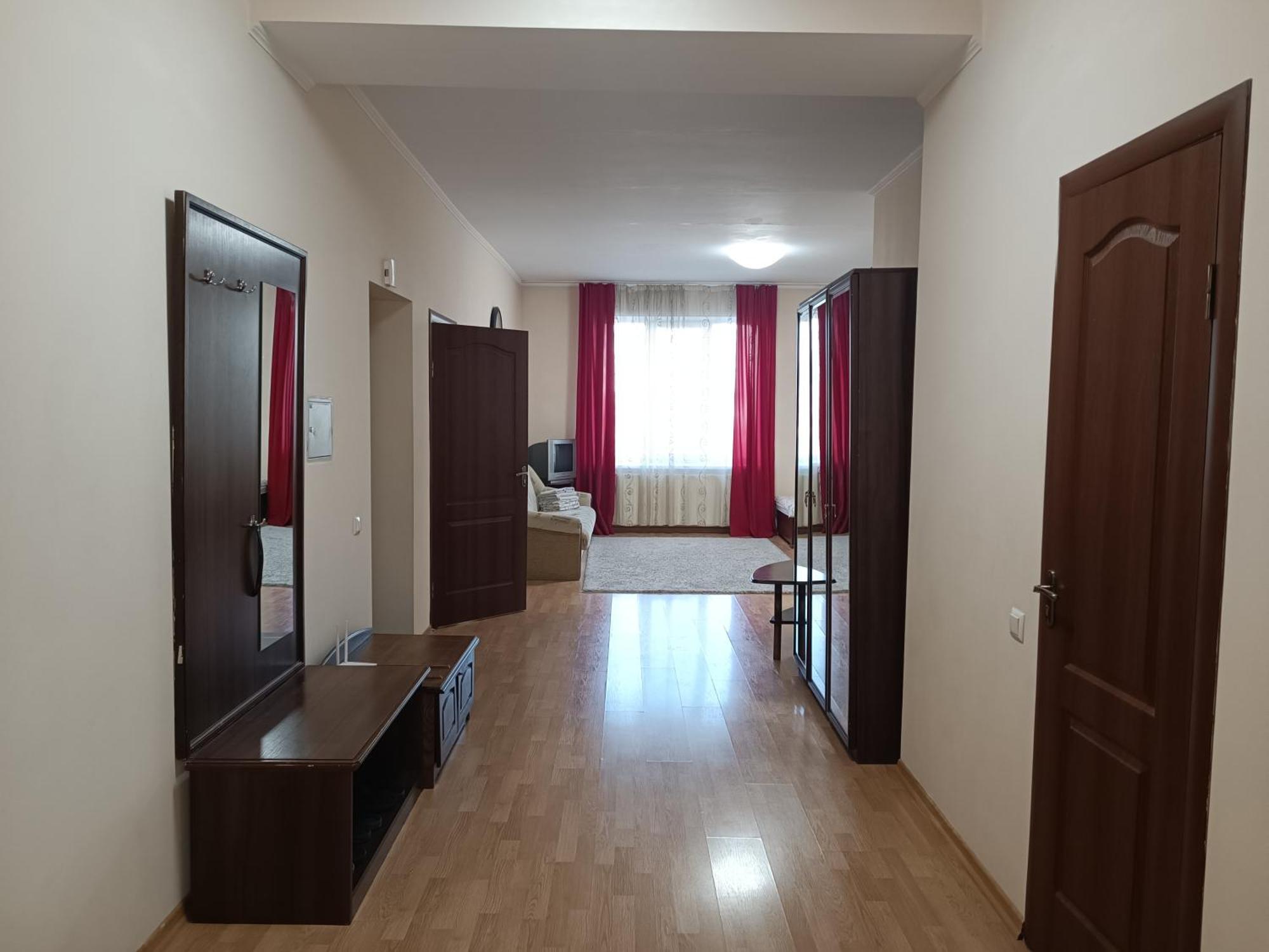Apartments "Domovik" Івана Парканія 2А Кв 19 Мукачево Екстер'єр фото